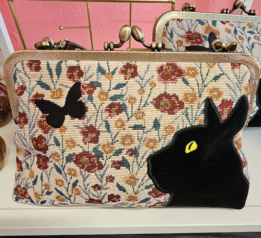 Kisslock floral black cat bag