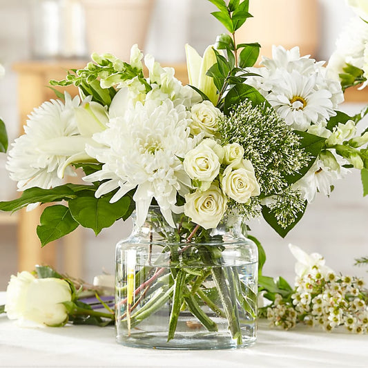 Classic Ivory – A Florist Original