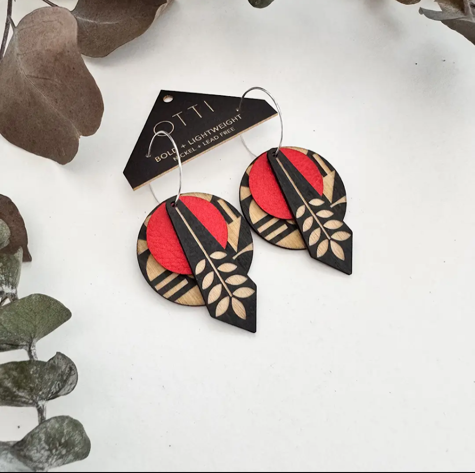 Otti Architectural lightweight leather-birch: Danish modern