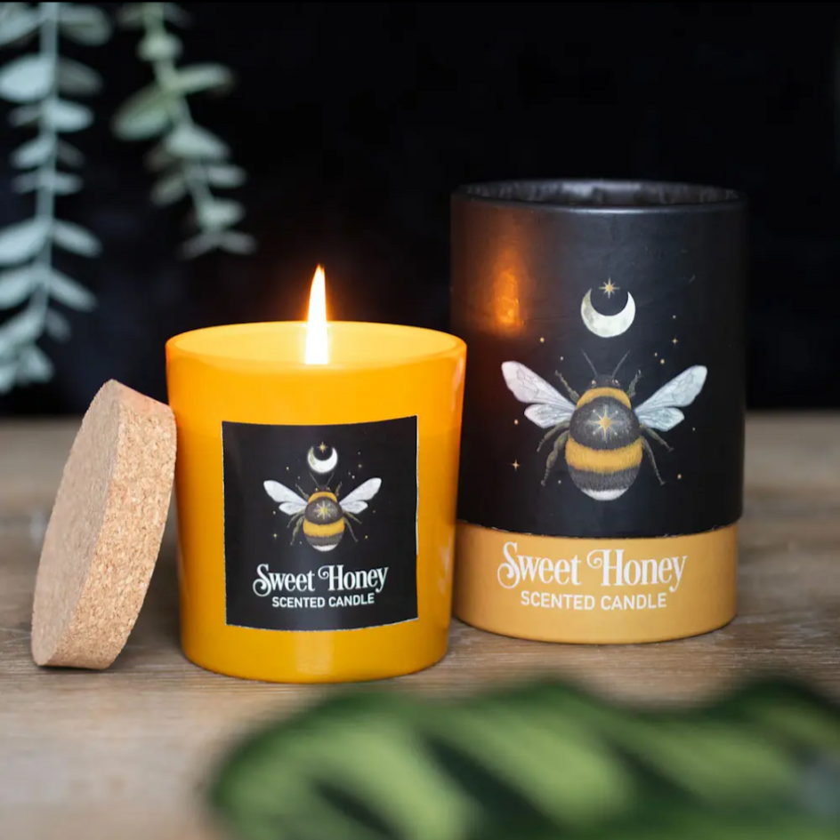 Sweet honey scented candle